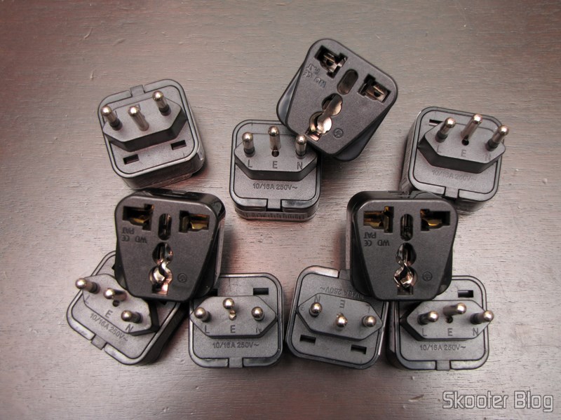 DealExtreme (DX): Mais 10 Adaptadores de Plug de Energia com 3 pinos de Australiano, Norte-Americano, Reino Unido e Europeu para Novo Padrão Brasileiro (3-PIN AU / US / UK / EU to Brazil Travel Power Plug Adapter) 7 10 Adaptadores de Plug de Energia com 3 pinos de Australiano, Norte-Americano, Reino Unido e Europeu para Novo Padrão Brasileiro (3-PIN AU / US / UK / EU to Brazil Travel Power Plug Adapter)