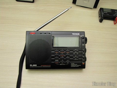 eBay: Radio Multi-Banda Mundial Tecsun PL-660 FM, AM (Ondas Médias), Ondas Curtas, Ondas Longas e Escuta Aeronáutica (TECSUN PL-660 (Black) AIR/FM/SW/MW/LW World Band Radio) 17 Radio Multi-Banda Mundial Tecsun PL-660 FM, AM (Ondas Médias), Ondas Curtas, Ondas Longas e Escuta Aeronáutica (TECSUN PL-660 (Black) AIR/FM/SW/MW/LW World Band Radio)