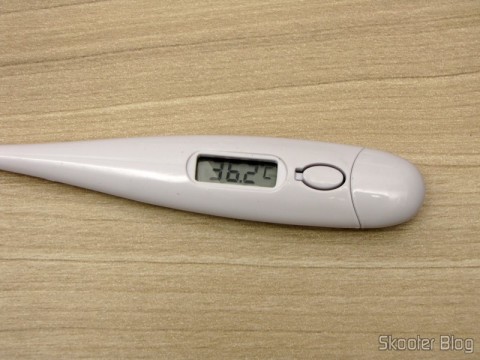 Termômetro Corporal Digital (32~42º C) (Body Temperature Thermometer (32~42′C)), após uma medição