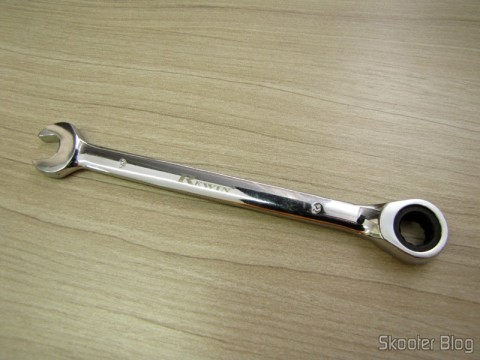 DealExtreme (DX): Chaves Combinadas (Chaves de Boca) com Catraca Articulada Aço Cromo-Vanádio REWIN 9mm, 13mm, 14mm, e 15mm 10 Chave Combinada (Chave de Boca) com Catraca Aço Cromo-Vanádio 9mm REWIN (Chrome Vanadium Steel Ratchet Combination Spanner Wrench (9mm))