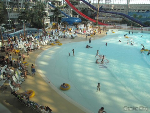 Praia Artificial no West Edmonton Mall