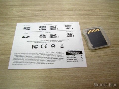 Abrindo a embalagem do Cartão de Memória Sandisk Extreme 32GB SDHC Classe 10 UHS-1 45MB/s SDSDX-032G-AFFP (SanDisk Extreme 32 GB SDHC Class 10 UHS-1 Flash Memory Card 45MB/s SDSDX-032G-AFFP)