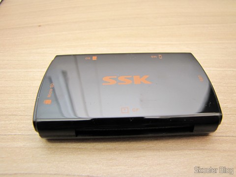 DealExtreme (DX): Leitor de Cartões SD, Micro SD / TF / MS / CF SSK SCRM059 USB 3.0 Alta Velocidade 5Gbps 13 Leitor de Cartões SD, Micro SD / TF / MS / CF SSK SCRM059 USB 3.0 Alta Velocidade 5Gbps (SSK SCRM059 High Speed 5Gbps USB 3.0 SD, Micro SD / TF / MS / CF Card Reader - Black (64GB))