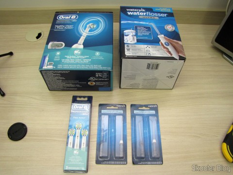 Escova de Dentes Elétrica Recarregável Oral-B Professional Healthy Clean + Floss Action Precision 5000 (Oral-B Professional Healthy Clean Floss Action Precision 5000 Rechargeable Electric Toothbrush(packaging may vary)), Waterpik Ultra Water Flosser (Waterpik Ultra Water Flosser), 3 Refis Oral-B Floss Action para Escova Elétrica (Oral-B Professional Floss Action Replacement Brush Head 3 Count), e 2 Pacotes c/ 2 Pontas de Alta Pressão para Jateador Dental Waterpik (2 of Waterpik Dental Water Jet Replacement High Pressure Jet Tips (Pack of 2))
