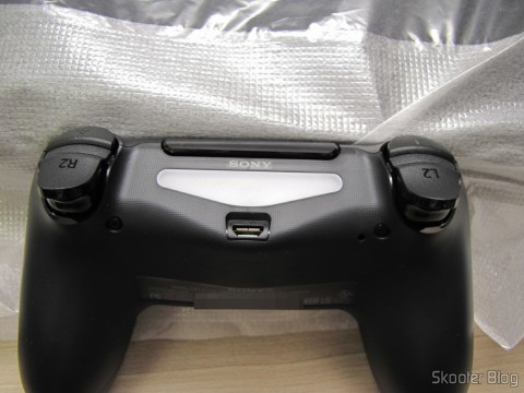 DualShock 4, o joystick que acompanha o Console Playstation 4 (PS4)