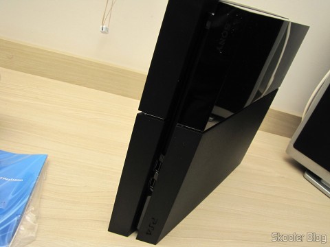 Console Playstation 4 (PS4)