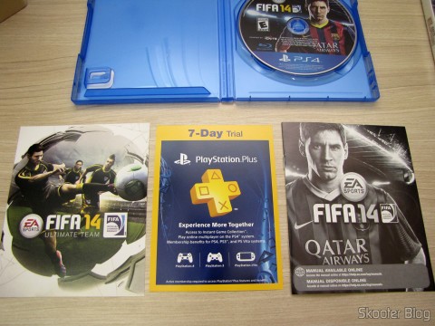 Fifa 14 (PS4) (US) com manual, 7 dias de PSN Plus grátis e Fifa Ultimate Team grátis