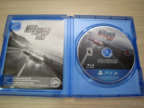 Manual e disco Blu-ray do Need For Speed Rivals (PS4) (US)