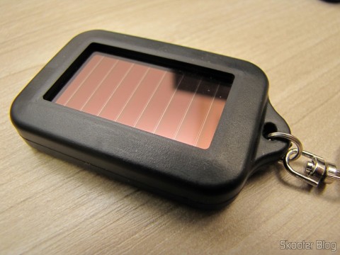 Chaveiros Lanternas com 3 LEDs Auto Recarregáveis com Energia Solar
