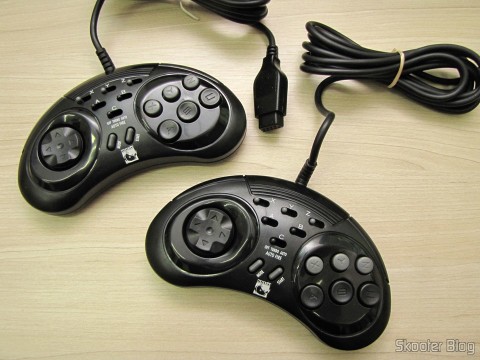 eBay via Shipito: Mais 2 Controladores de 6 Botões ASCII ‘Rhino’ para Mega Drive 10 Os dois Controladores de 6 Botões ASCII ‘Rhino’ para Mega Drive (NEW Sega Genesis 6 Button RHINO PAD controller control)