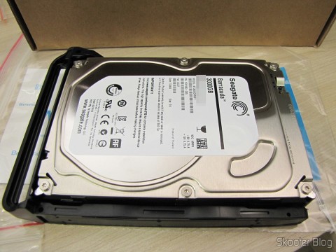 HDs Seagate Barracuda 3TB para o Synology America DiskStation 2-Bay Diskless Network Attached Storage (DS214play)