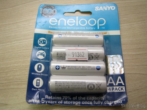 Embalagem com 4 Pilhas Recarregáveis AA NiMH 1.2V 1900mAh Sanyo Eneloop Genuínas que faltava