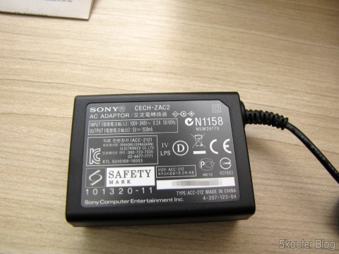 Fonte da Playstation Move Charging Station
