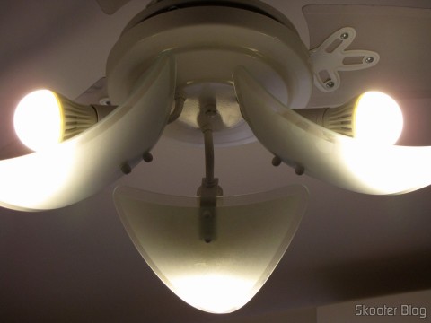 3 lâmpadas do 5-Pack E27 A60 10W 25x2835SMD 980LM 6500K Cool White Light LED Globe Bulb (85-265V)