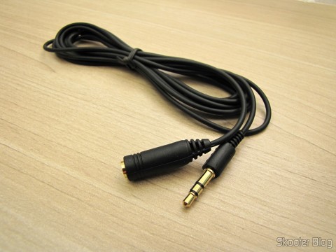 DealExtreme (DX): Cabo Extensor de Áudio 3.5mm (P2 fêmea - P2 macho) de 2 metros 9 Cabo Extensor de Áudio 3.5mm (P2 fêmea - P2 macho) de 2 metros (3.5mm Extension Audio Cable - Black (2M-Length))