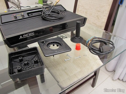 Restaurando o joystick com o kit de PCB banhada a ouro e torre nova