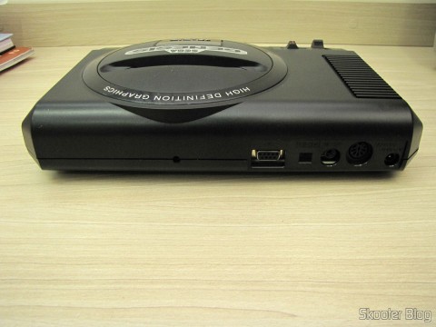Parte traseira do Console Sega Genesis