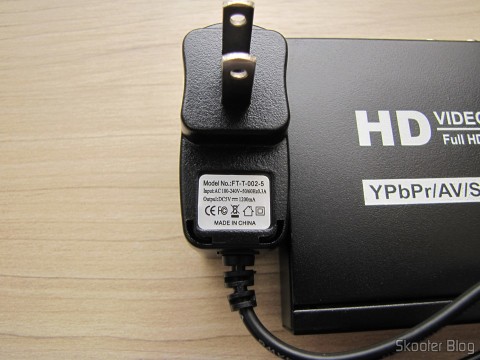 Fonte de Alimentação do Conversor de Video Componente (YPbPr), S-Video, Video Composto (CVBS) e Áudio Estéreo para HDMI (YPbPr + CVBS + S-video to HDMI Video Converter - Black (100~240V))