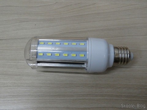Lâmpada LED XYT 10W SMD 42×5630 Branca 6500K 1000 lúmens E27 85~265V AC