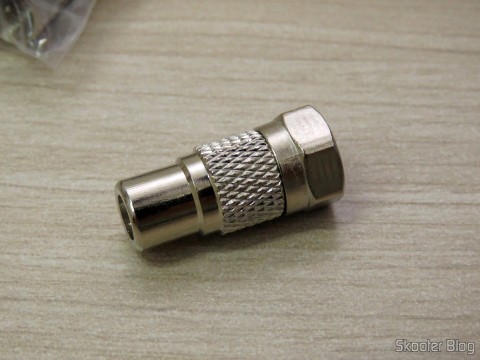 Um dos 10 Adaptadores F Macho para RCA Fêmea