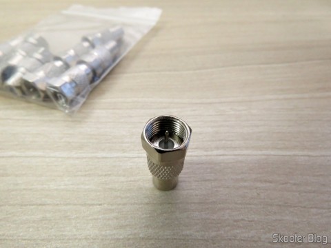 Um dos 10 Adaptadores F Macho para RCA Fêmea