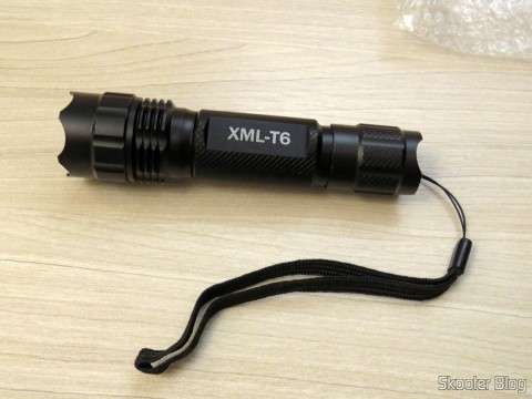 Lanterna Ultrafire 503B 860 lúmens, 5 Modos, Branca, com Zoom, LED Cree XM-L T6