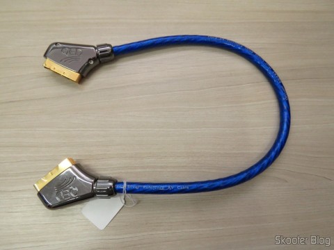 QED SQART Dual Screen Silver Reference AV 0.5 Meter Video Scart Data Cable