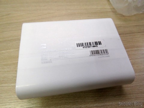 XIAOMI Genuine 10400mAh USB Mobile Power Source Bank w/ 4-LED Indicators - Silver + White em sua embalagem