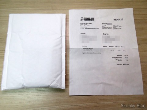 Pacote com o PowerBase Mini FM e Invoice