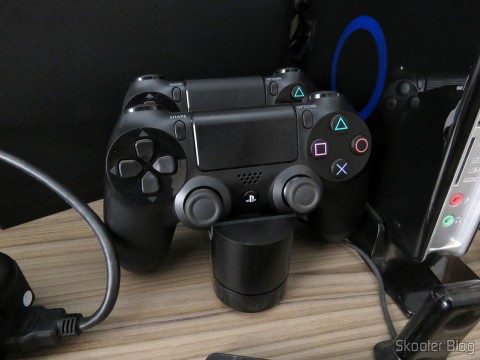 Official Sony PS4 Dualshock 4 Charging Station Dock charger NEW U.S. Plug em funcionamento