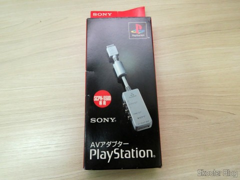 Sony Playstation AV Adapter SCPH-1160 em sua embalagem