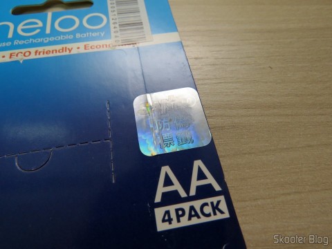 Cartela com 4 Pilhas Recarregáveis AA NiMH 1.2V 1900mAh Sanyo Eneloop Genuínas