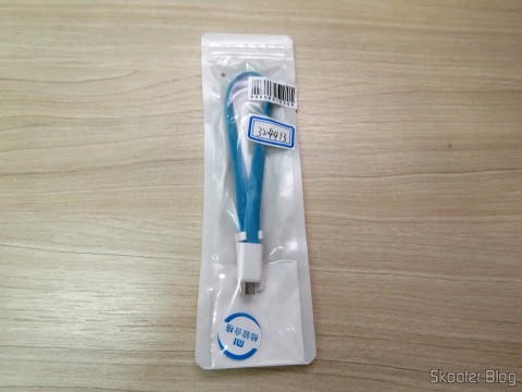 Xiaomi Flat Micro USB Male to USB 2.0 Male Data Sync / Charging Cable – Blue (20cm), em sua embalagem