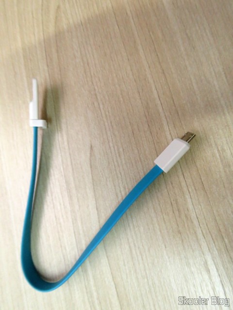Xiaomi Flat Micro USB Male to USB 2.0 Male Data Sync / Charging Cable – Blue (20cm)