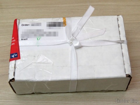Pacote da Perfume Emporium com o Armani 3.4 oz (100ml) EDT Spray