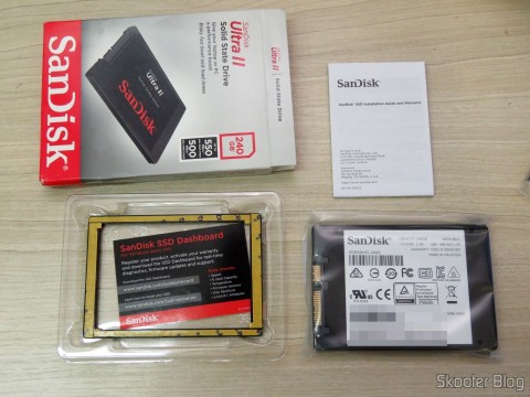 SanDisk Ultra II 240GB SATA III 2.5-Inch 7mm Height Solid State Drive (SSD) With Read Up To 550MB/s- SDSSDHII-240G-G25, manual e acessórios