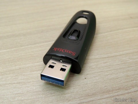 Pendrive SanDisk Ultra 16 GB USB 3.0 até 100 Mbps (SDCZ48-016G)