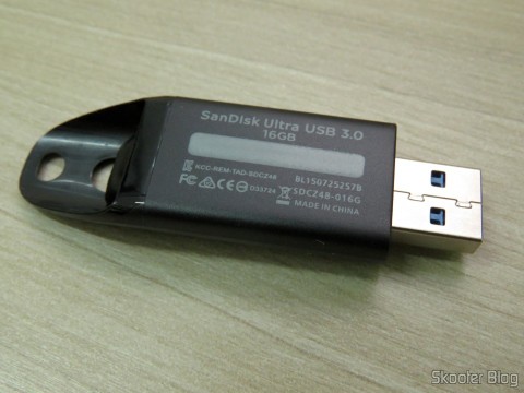 Pendrive SanDisk Ultra 16 GB USB 3.0 até 100 Mbps (SDCZ48-016G)