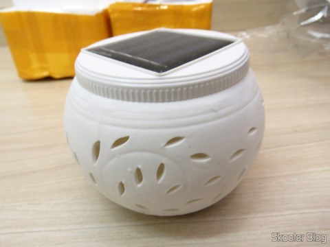 Lâmpada Decorativa de Mesa e Jardim Solar Cerâmica com 2 LEDs