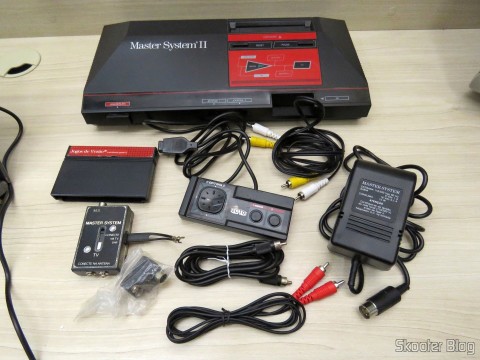 Master System II e seus acessórios
