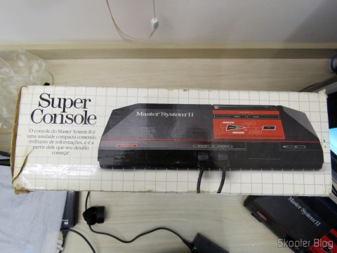 Parte lateral da Caixa do Master System II da Tec Toy - Promoção Jogos de Verão