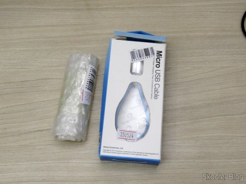 Pacote com 20 Ímãs Super Fortes Rare-Earth RE de 8mm (Super-Strong Rare-Earth RE Magnets (8mm 20-Pack)) e Cabo Magnético USB macho para Micro USB macho Universal Fonemax para Dados e Carga com 22,5 cm (Fonemax X-CABLE Universal Magnetic USB Male to Micro USB Male Data Sync + Charging Cable (22.5cm))