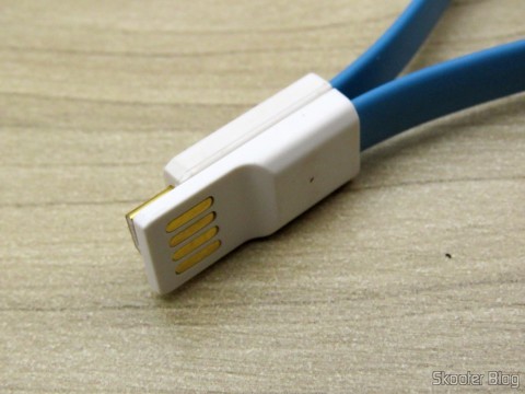 DealExtreme (DX): Cabo Magnético USB macho para Micro USB macho Universal Fonemax para Dados e Carga com 22,5 cm 8 Plugs do Cabo Magnético USB macho para Micro USB macho Universal Fonemax para Dados e Carga com 22,5 cm