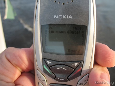 O Nokia 8280, viajando no Rio Amazonas