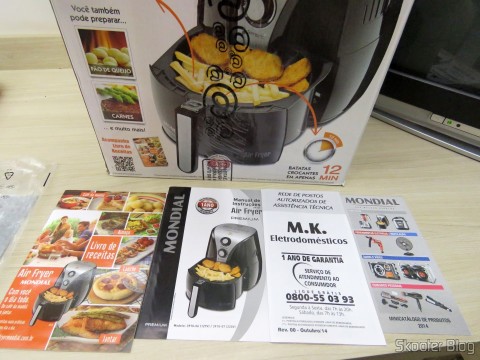 Livro de Receitas, Manual de Instruções e demais folhetos da Fritadeira Elétrica Mondial Air Fryer Preto