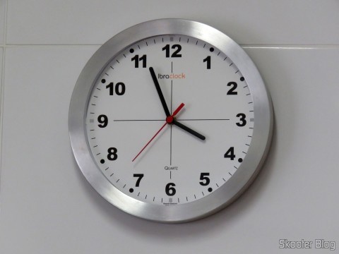 Relógio de Parede Ibraclock com a Máquina De Relógio Quartz 13mm Com Alça E Eixo - Uniart já instalada