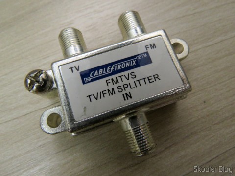 Separador ou Combinador de TV e FM 75 Ohms Cabletronix FMTVS