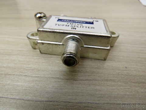 Separador ou Combinador de TV e FM 75 Ohms Cabletronix FMTVS
