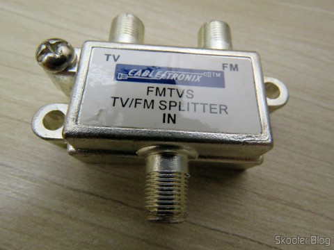Separador ou Combinador de TV e FM 75 Ohms Cabletronix FMTVS