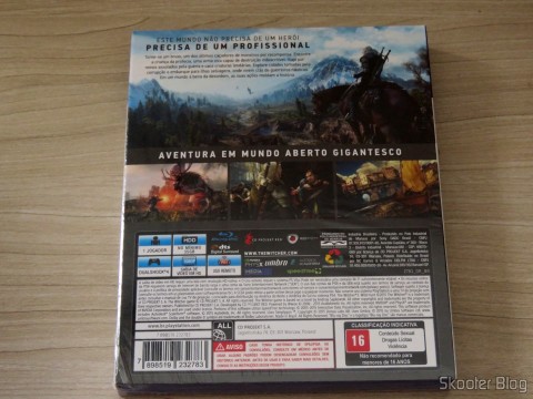 The Witcher 3: Wild Hunt (Playstation 4), em sua embalagem